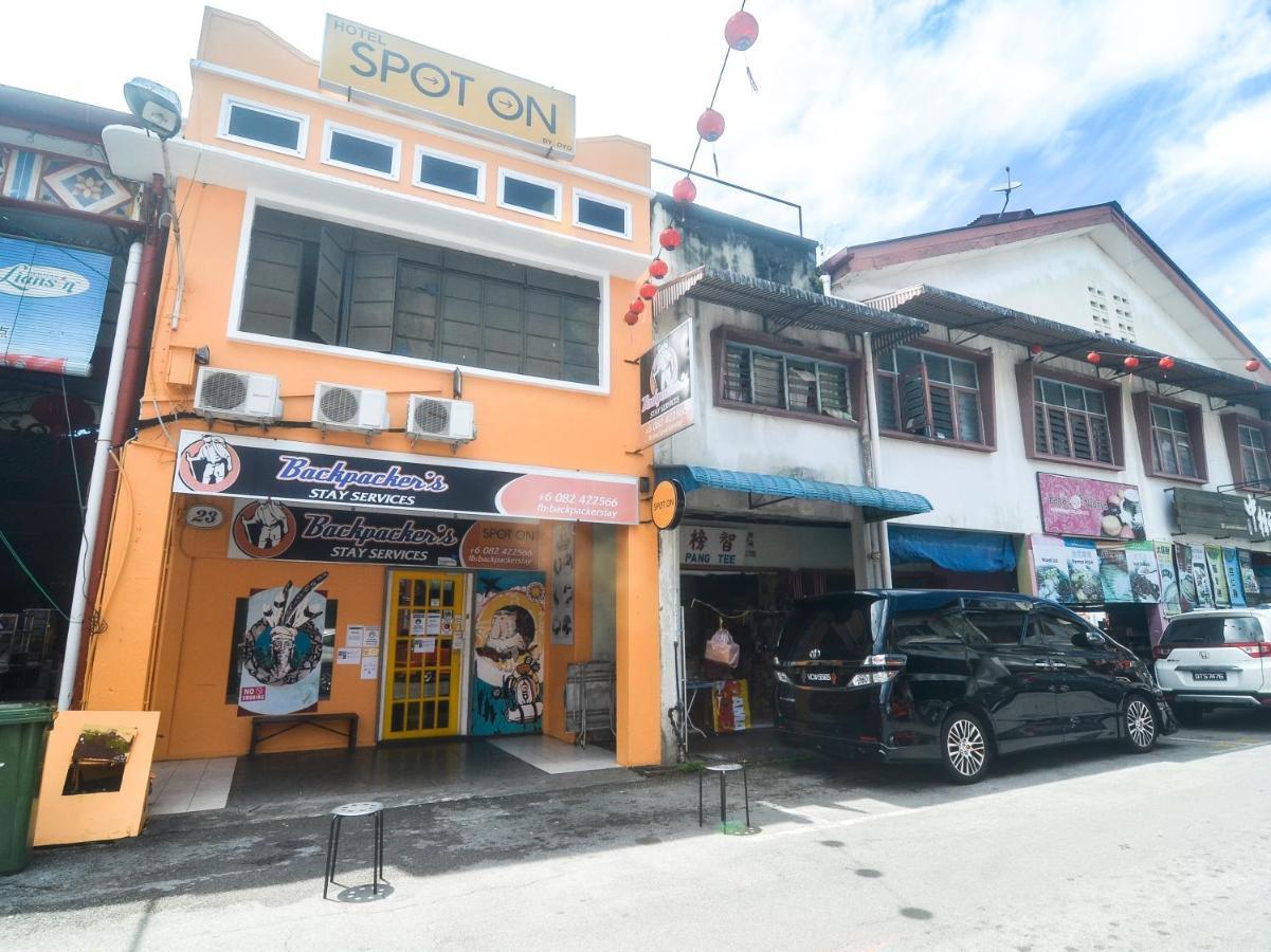 Spot On 89886 Backpacker'S Stay Services Kuching Exterior photo