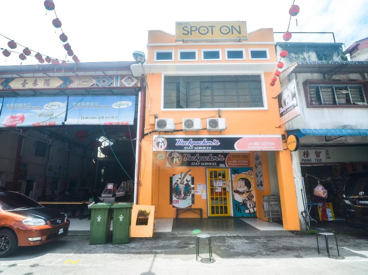 Spot On 89886 Backpacker'S Stay Services Kuching Exterior photo