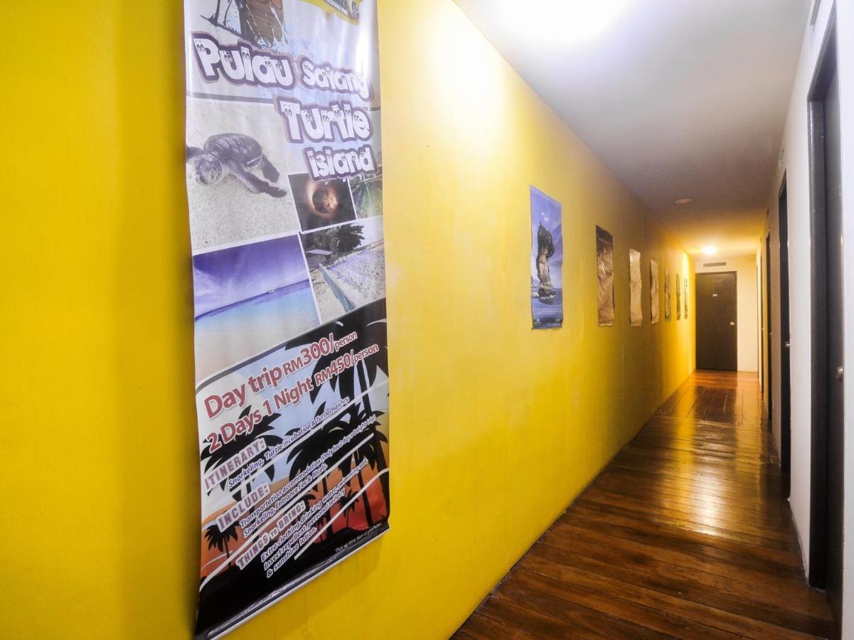 Spot On 89886 Backpacker'S Stay Services Kuching Exterior photo